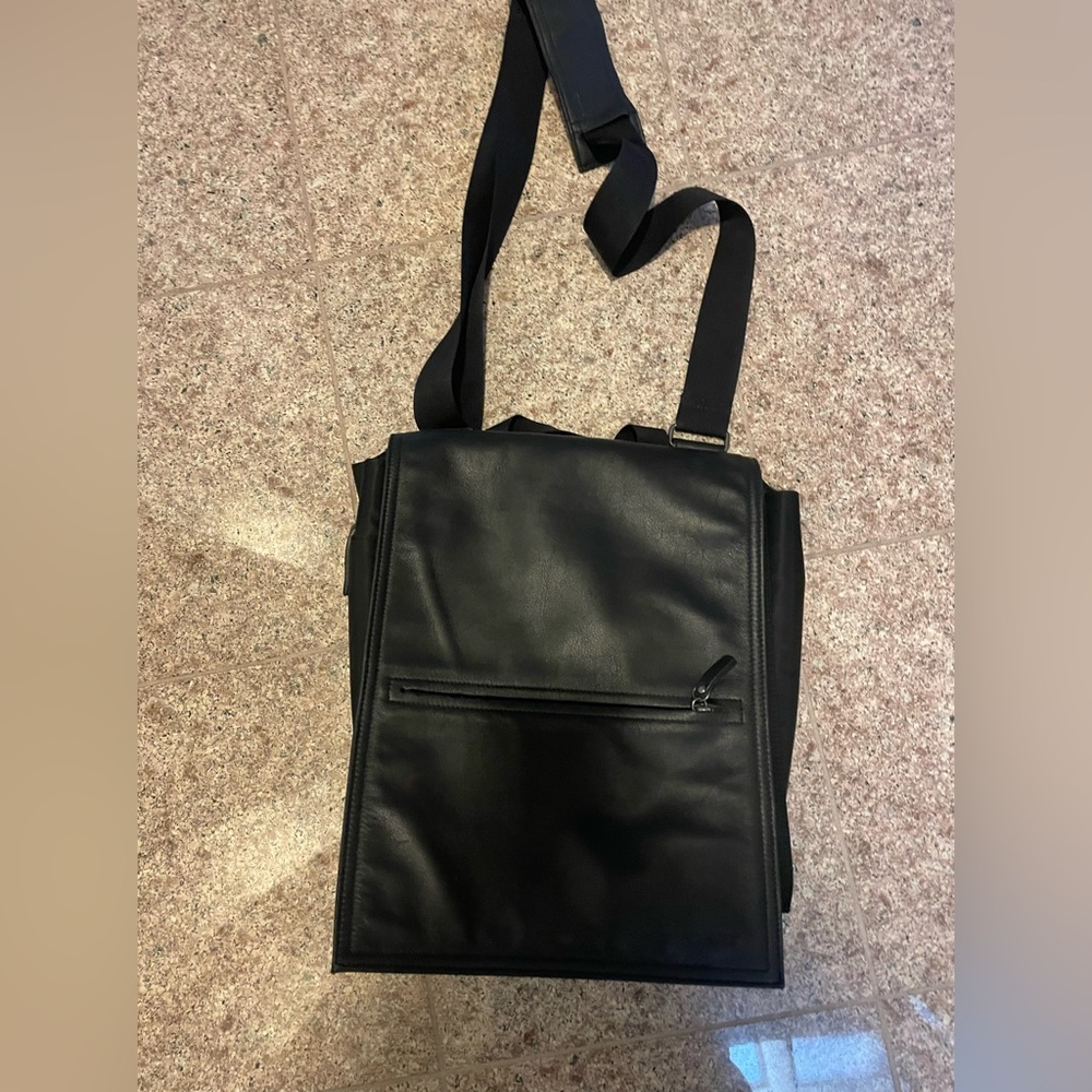 NEW: Black leather DNK laptop or iPad carrying case.